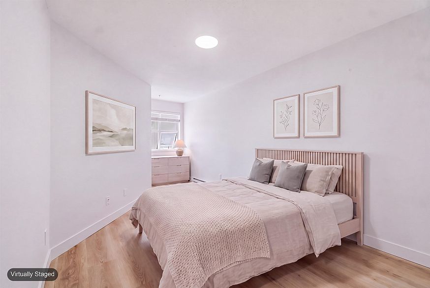 306 2928 Commercial Drive