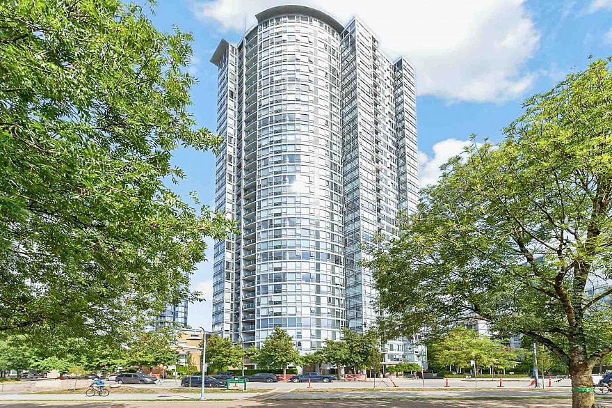 3607 1033 Marinaside Crescent