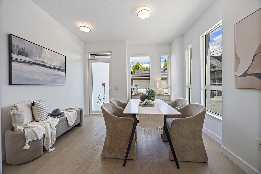 477 W King Edward Avenue