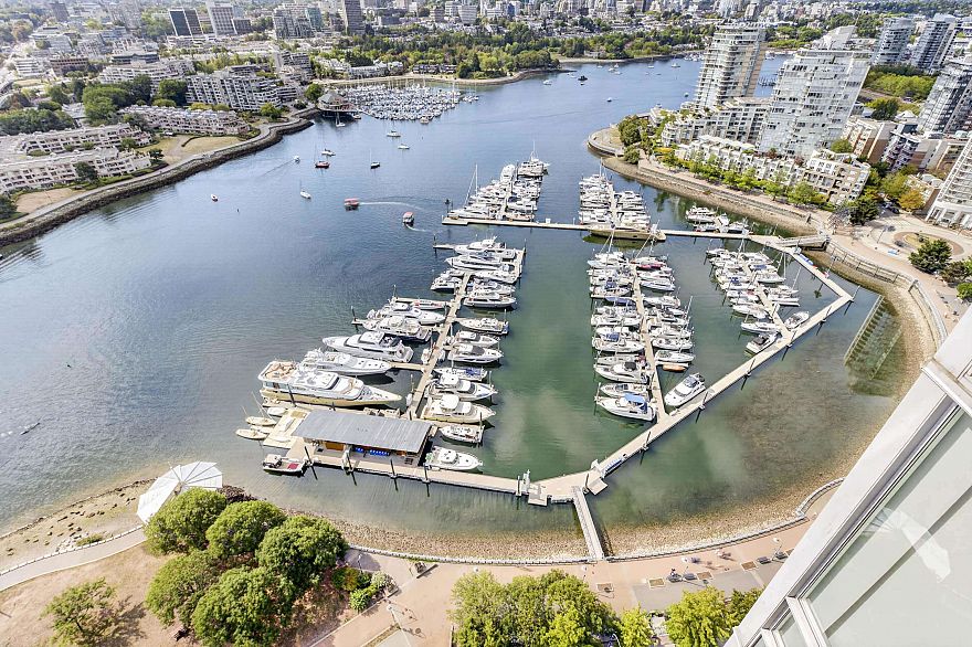 3607 1033 Marinaside Crescent