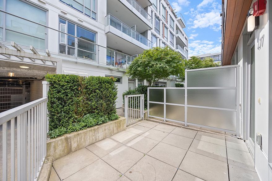 477 W King Edward Avenue