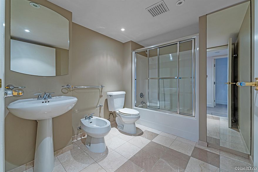 1401 1238 Seymour Street