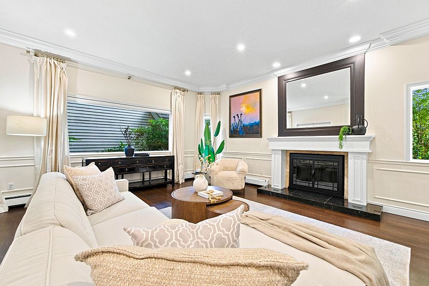 4245 Nautilus Close