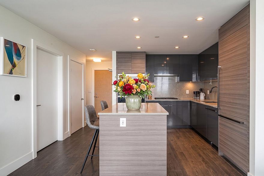1402 3438 Sawmill Crescent