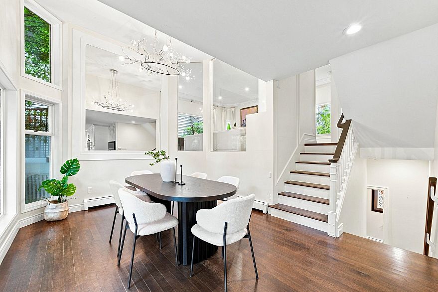 4245 Nautilus Close