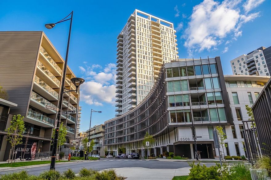 1402 3438 Sawmill Crescent