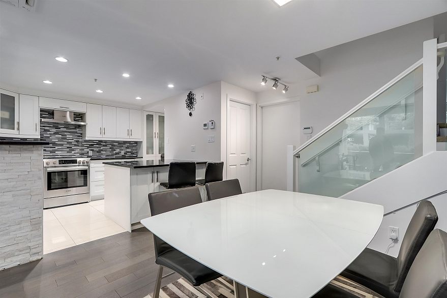 1405 W 7th Avenue