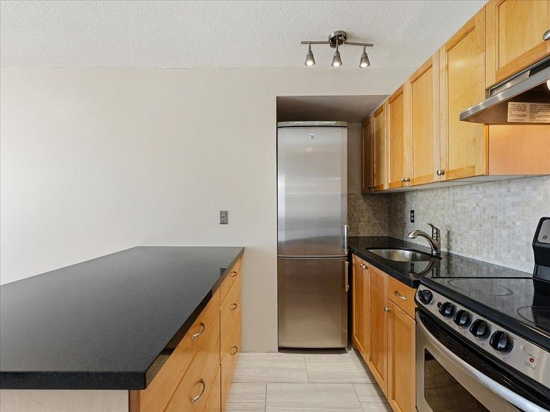 1250 Burnaby Street