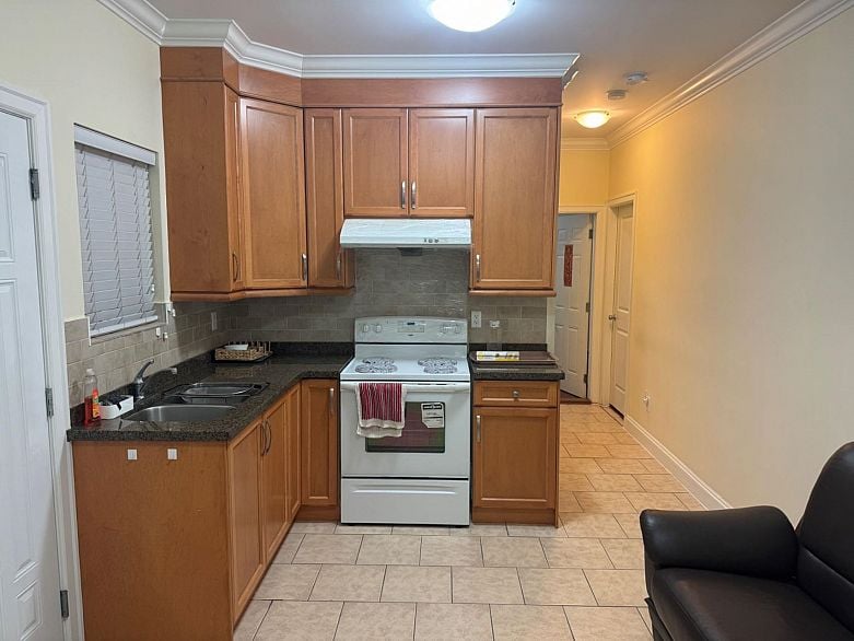 73xx WILLIAMS ROAD, Richmond BC V7A 1E8