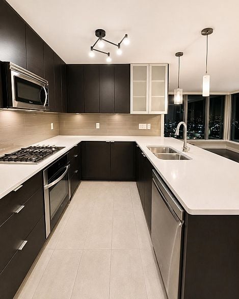 2XXX 7328 ARCOLA STREET, Burnaby BC V5E 0A7