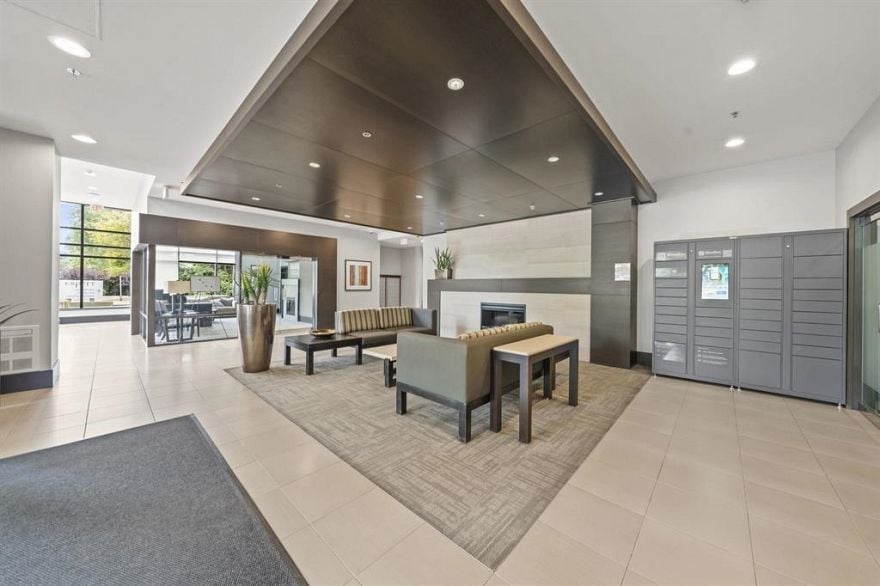 2XXX 7328 ARCOLA STREET, Burnaby BC V5E 0A7