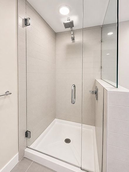 2XXX 7328 ARCOLA STREET, Burnaby BC V5E 0A7