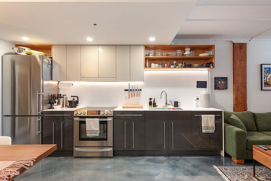 L2 2556 E Hastings Street