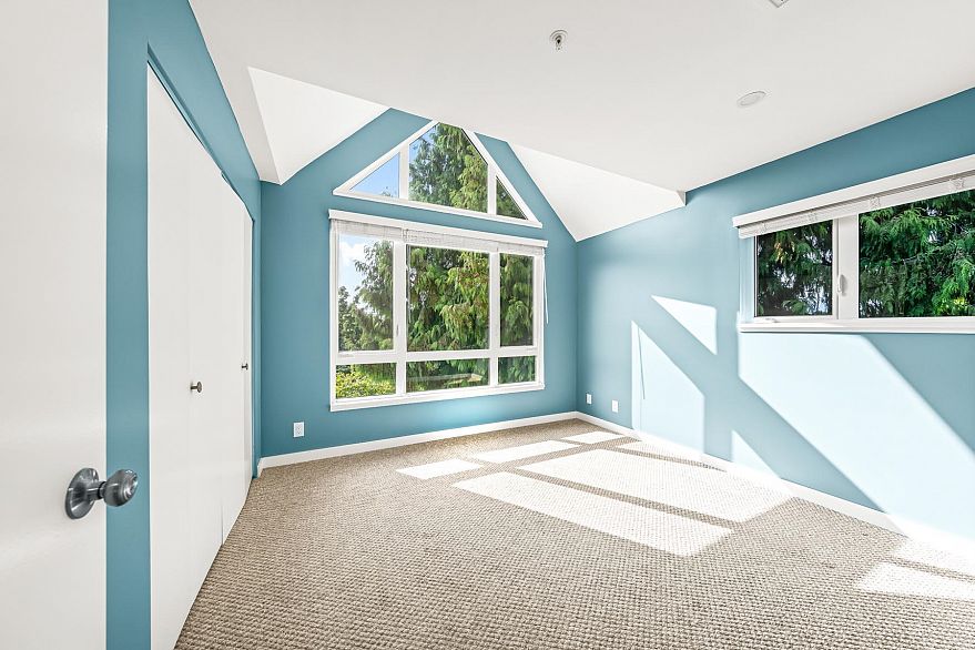 122 Lakewood Drive