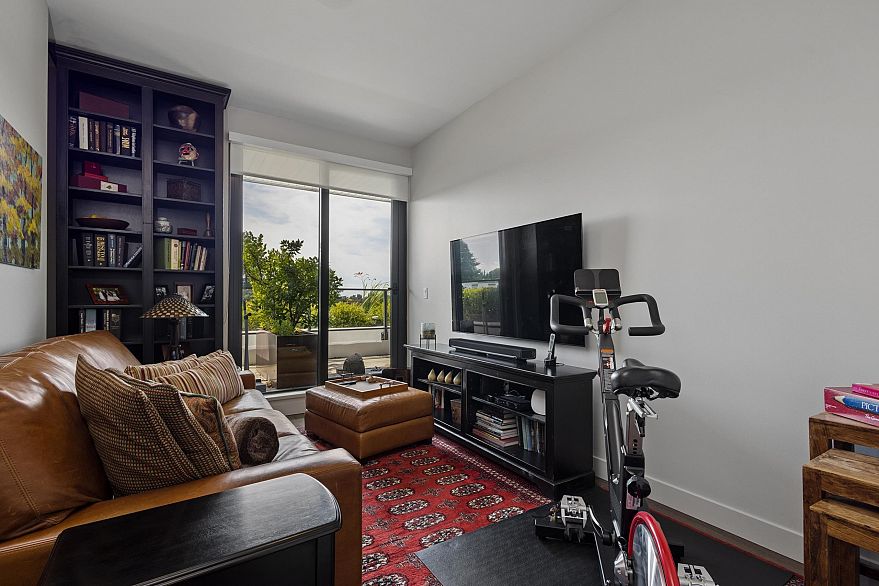 601 4427 Cambie Street