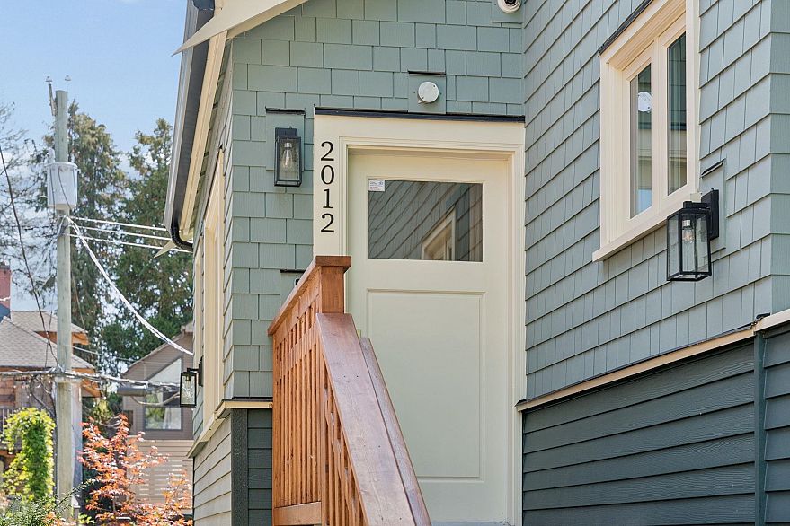 2012 W 15th Avenue