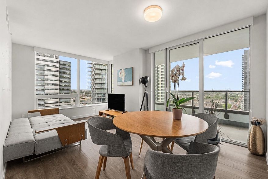 1408 8189 Cambie Street