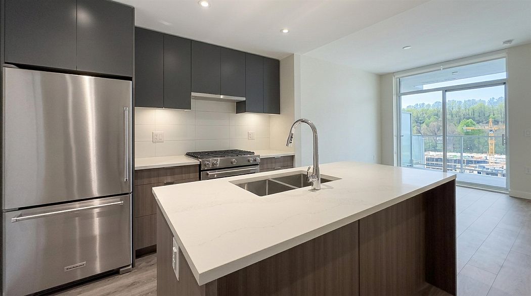 1406 3430 E Kent Avenue South