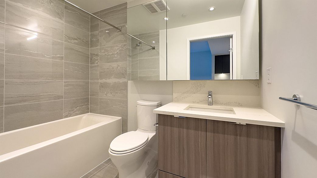 1406 3430 E Kent Avenue South