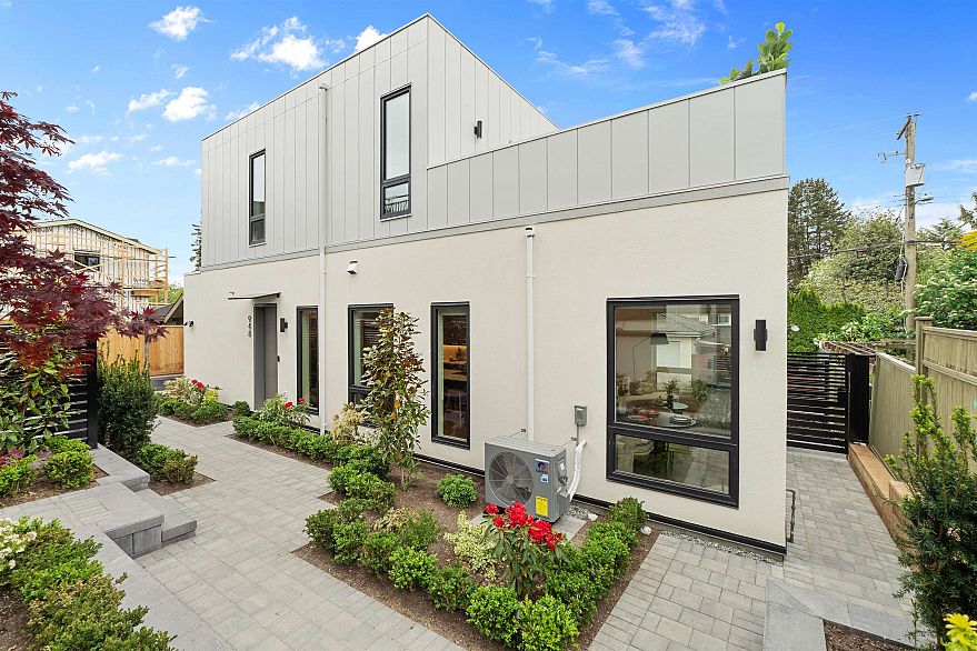 948 W 57th Avenue