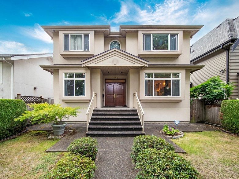 3262 W 12th Avenue