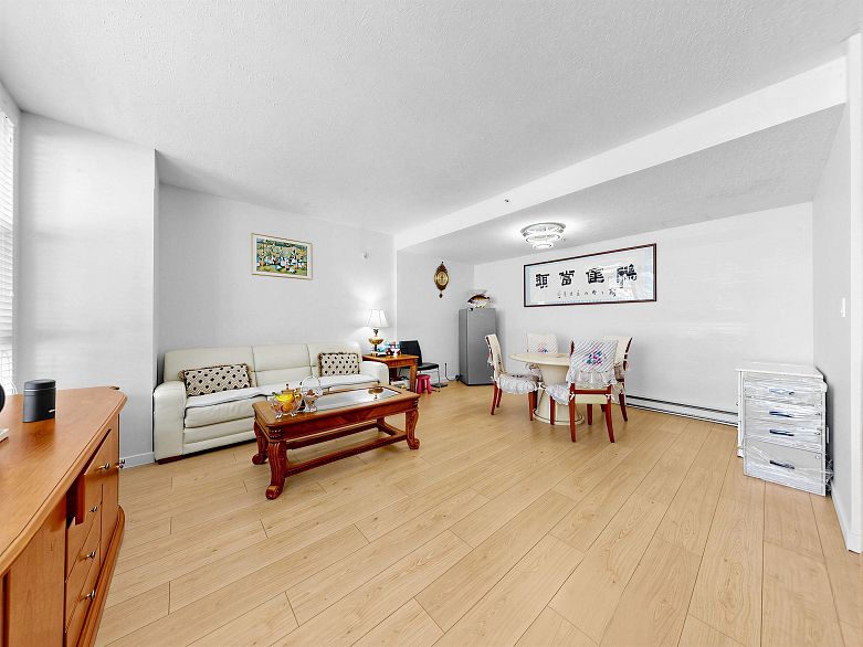 8268 Saba Road