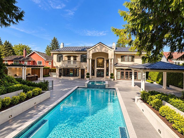 4728 Drummond Drive