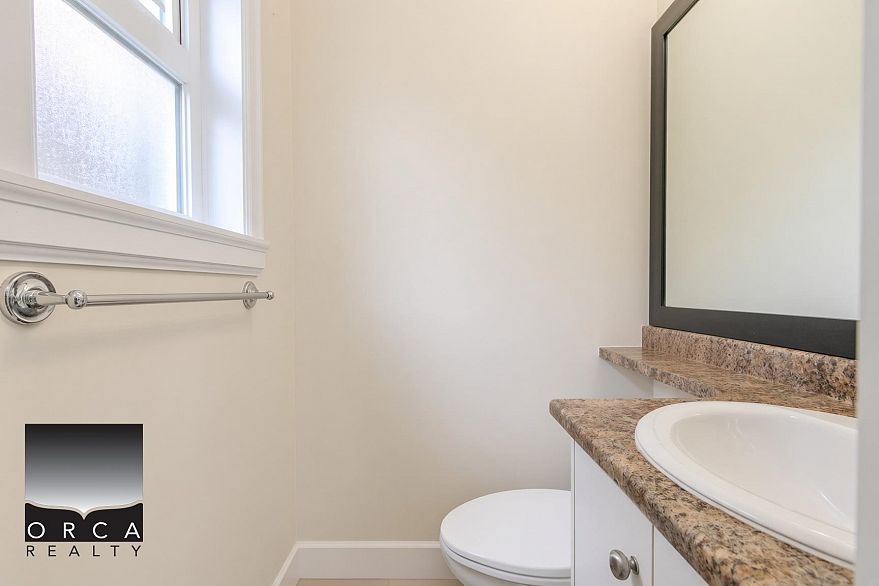 2572 E 2ND AVENUE, Vancouver BC V5M 1C6