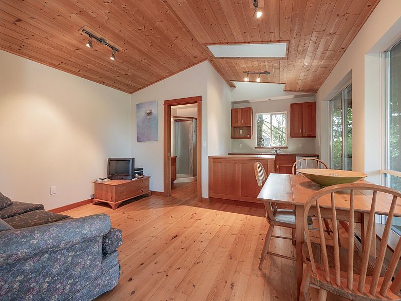 1321 Gower Point Road