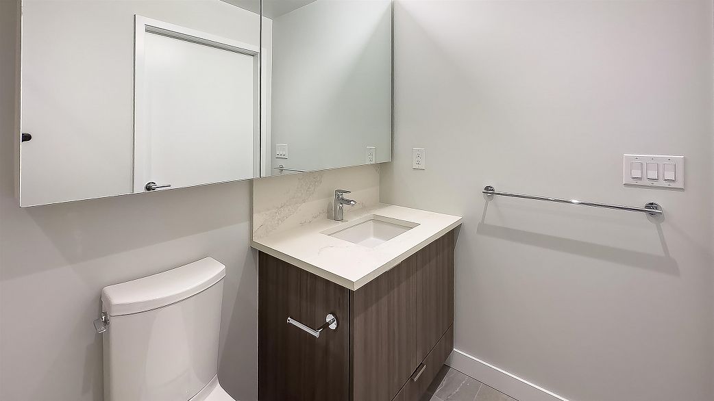 1406 3430 E Kent Avenue South