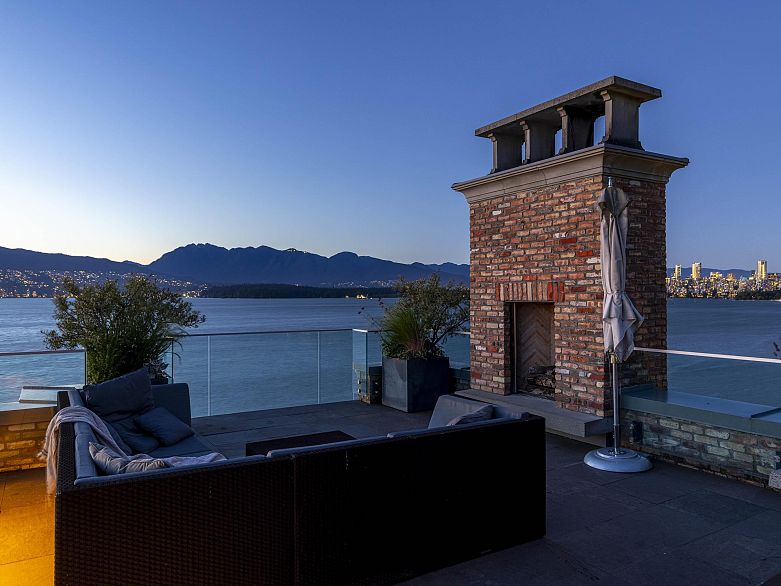 3305 Point Grey Road