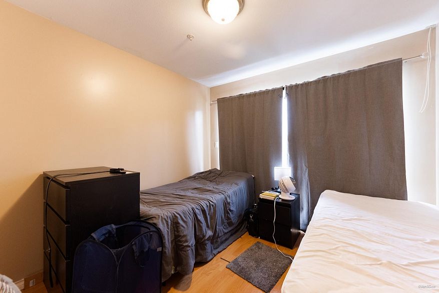 3207 Vimy Crescent