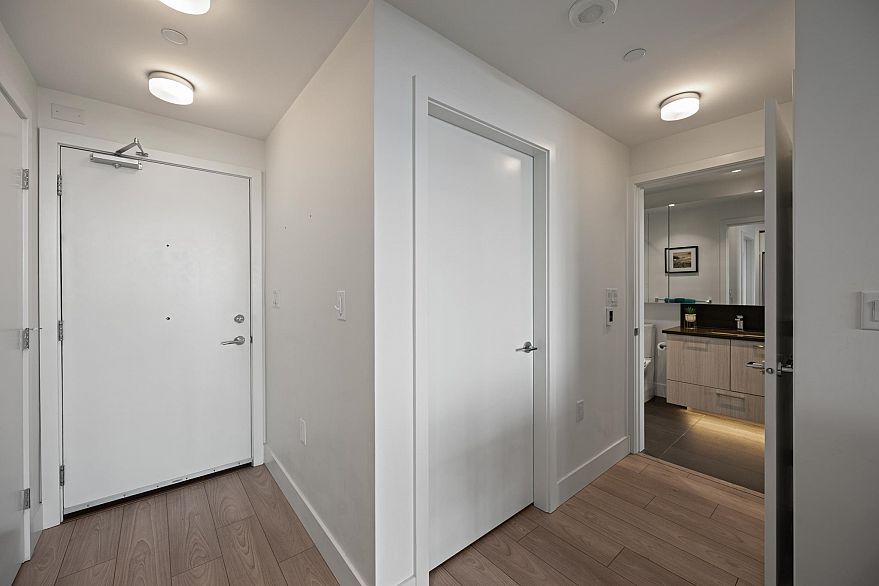 1306 3581 E Kent Avenue North