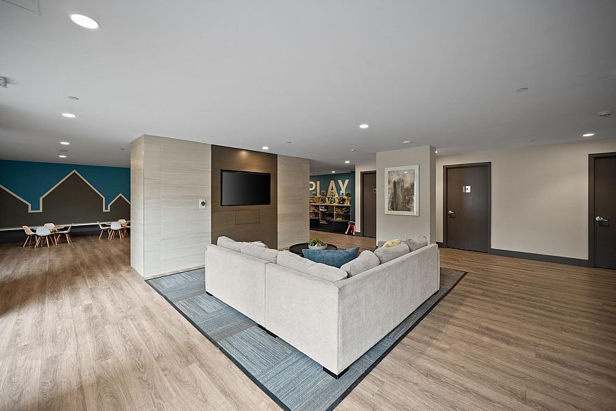 1306 3581 E Kent Avenue North