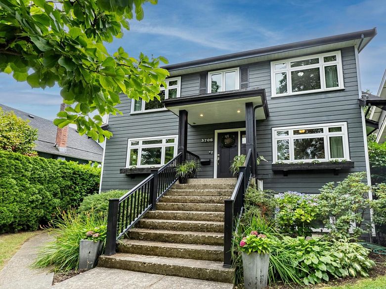 3706 W King Edward Avenue