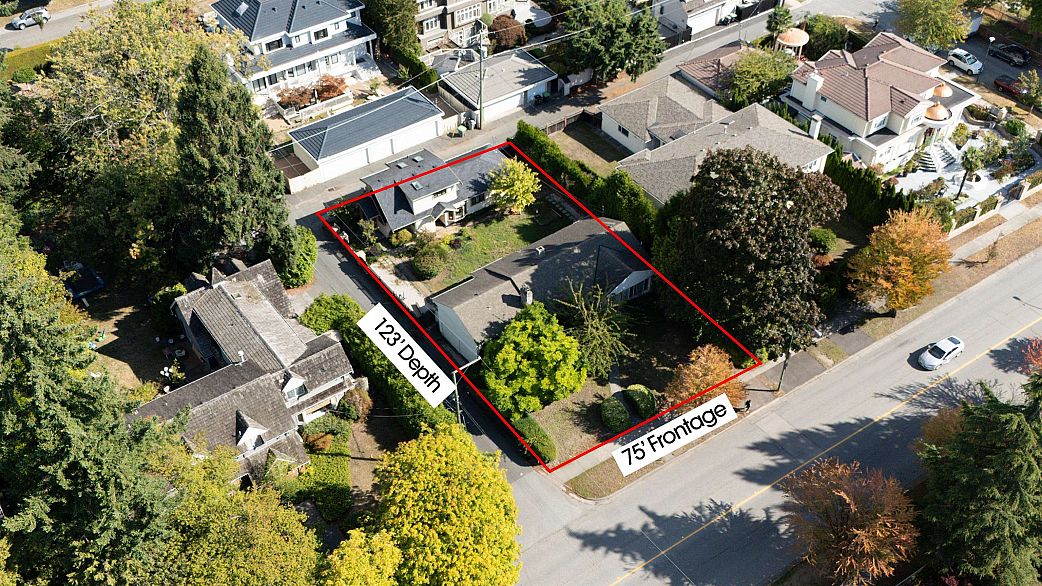 1441 W 49th Avenue