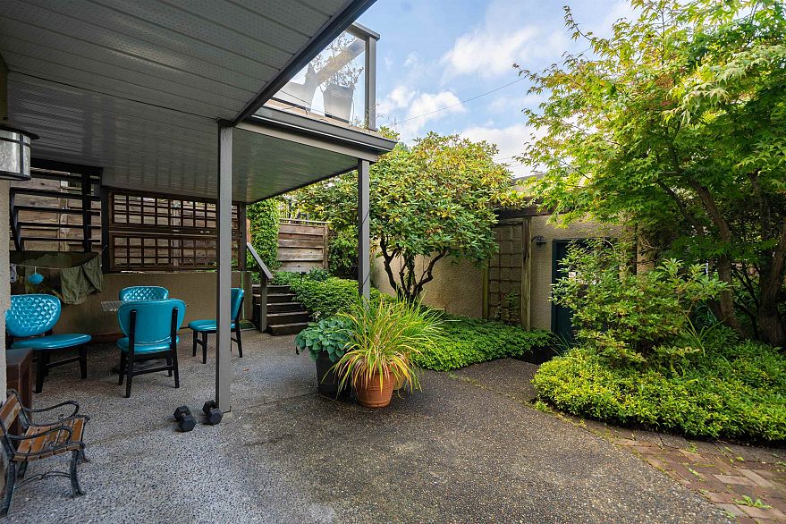 4333 Locarno Crescent