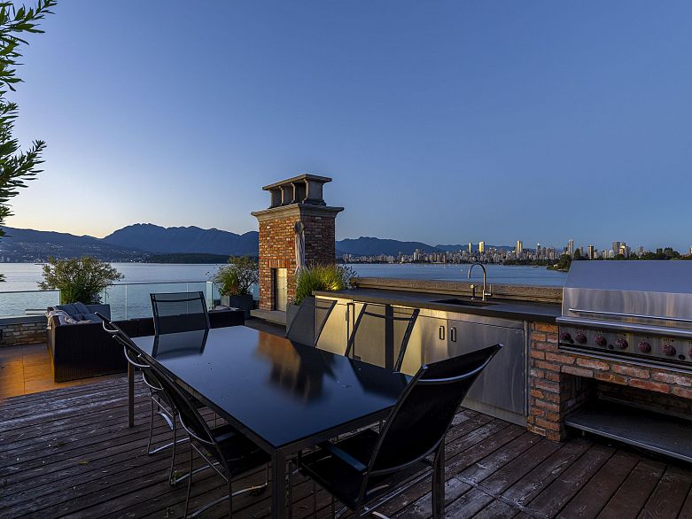 3305 Point Grey Road