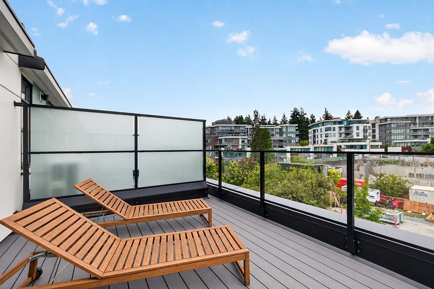 561 W 29th Avenue