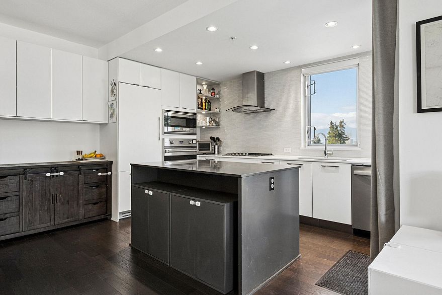 509 4867 Cambie Street