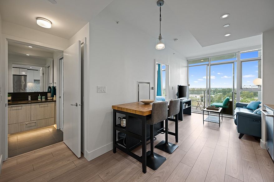 1306 3581 E Kent Avenue North