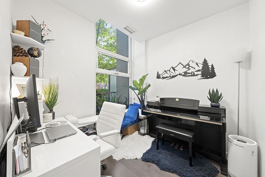 70 W 1st Avenue