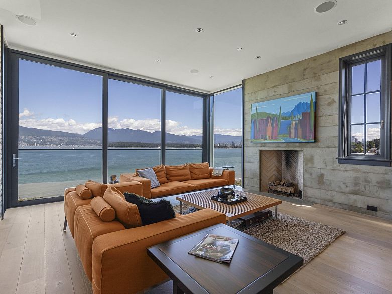 3305 Point Grey Road