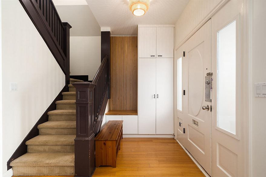 2537 Woodland Drive