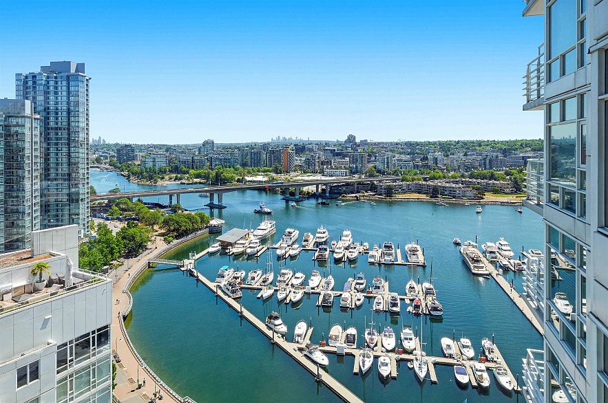 2303 1199 Marinaside Crescent