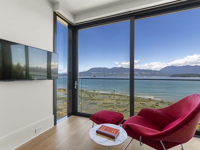 3305 Point Grey Road