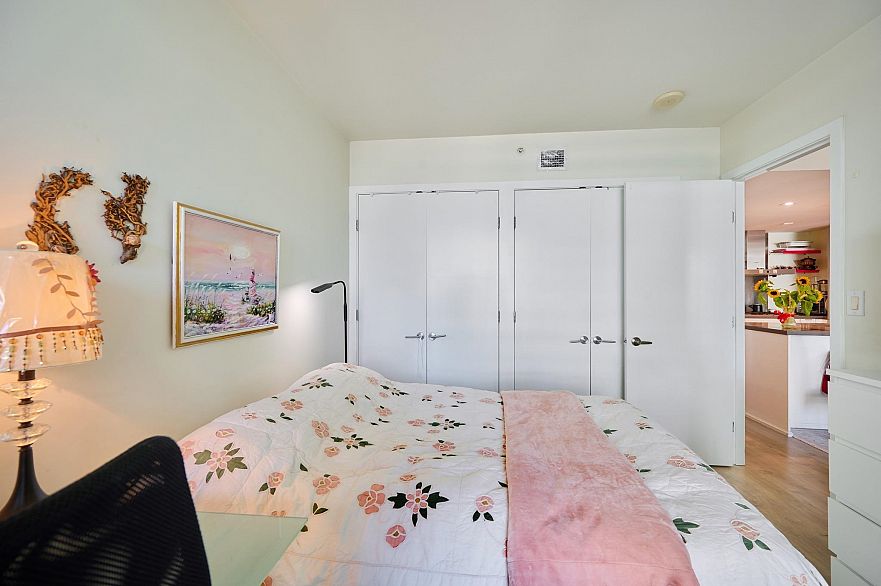 1805 788 Richards Street