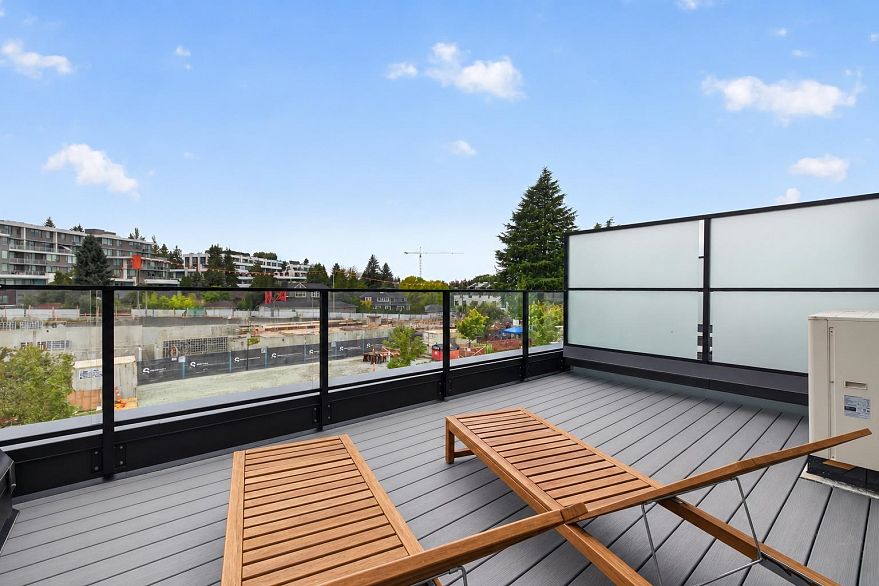 561 W 29th Avenue