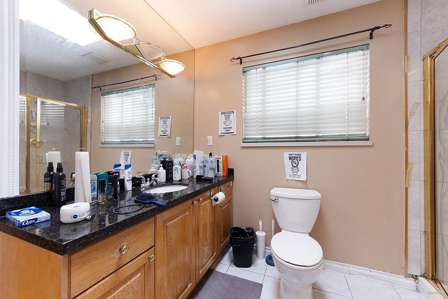 3207 Vimy Crescent