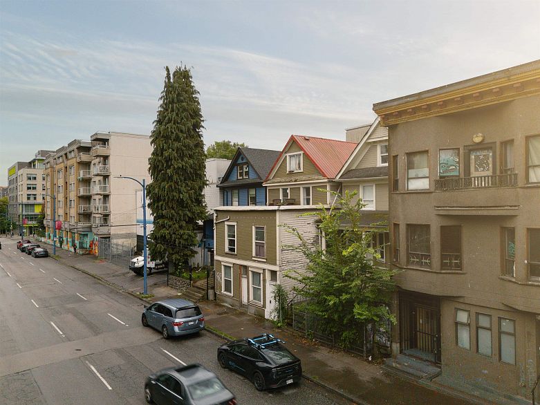 522 E Cordova Street